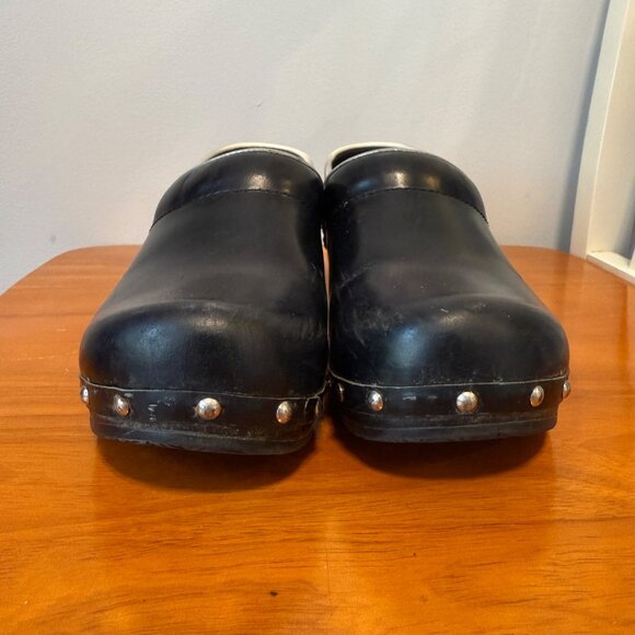 Sanita womens Size 37 Black Leather Clogs With Studded Trim - Picture 2 of 9